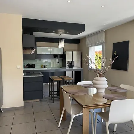 Maison Avec Jardin Proche A75 Et Centre-ville Dom wakacyjny *